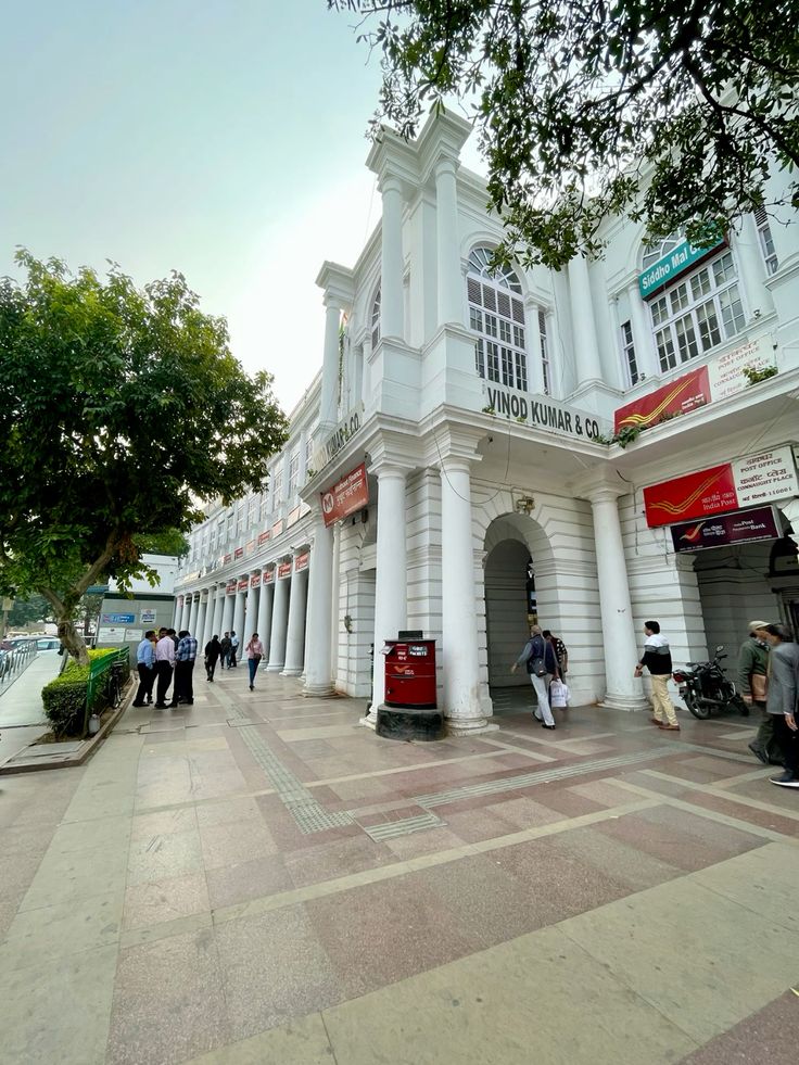 taxi service in Connaught Place